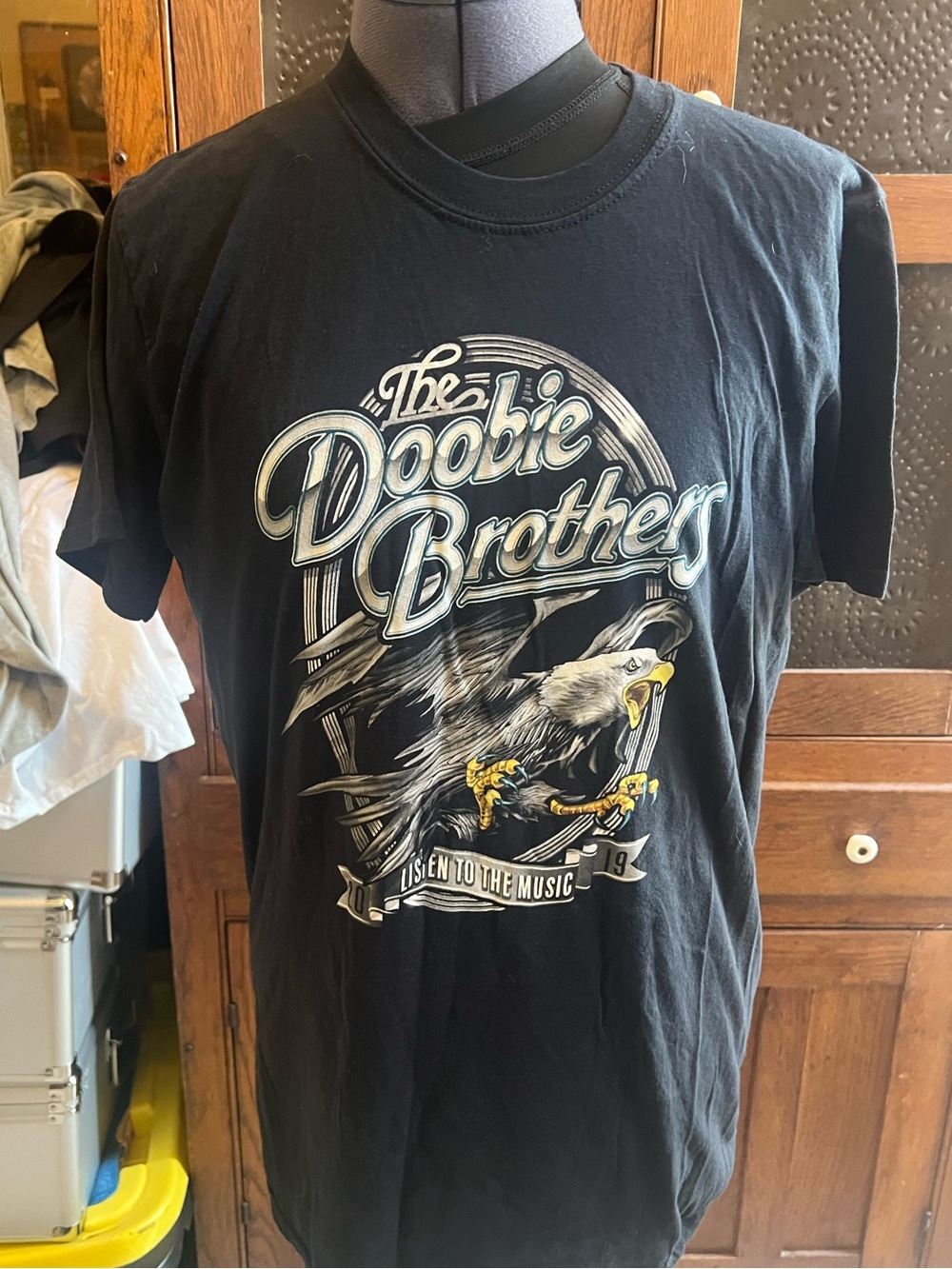 Doobie Brothers 2019 concert T-shirt size M